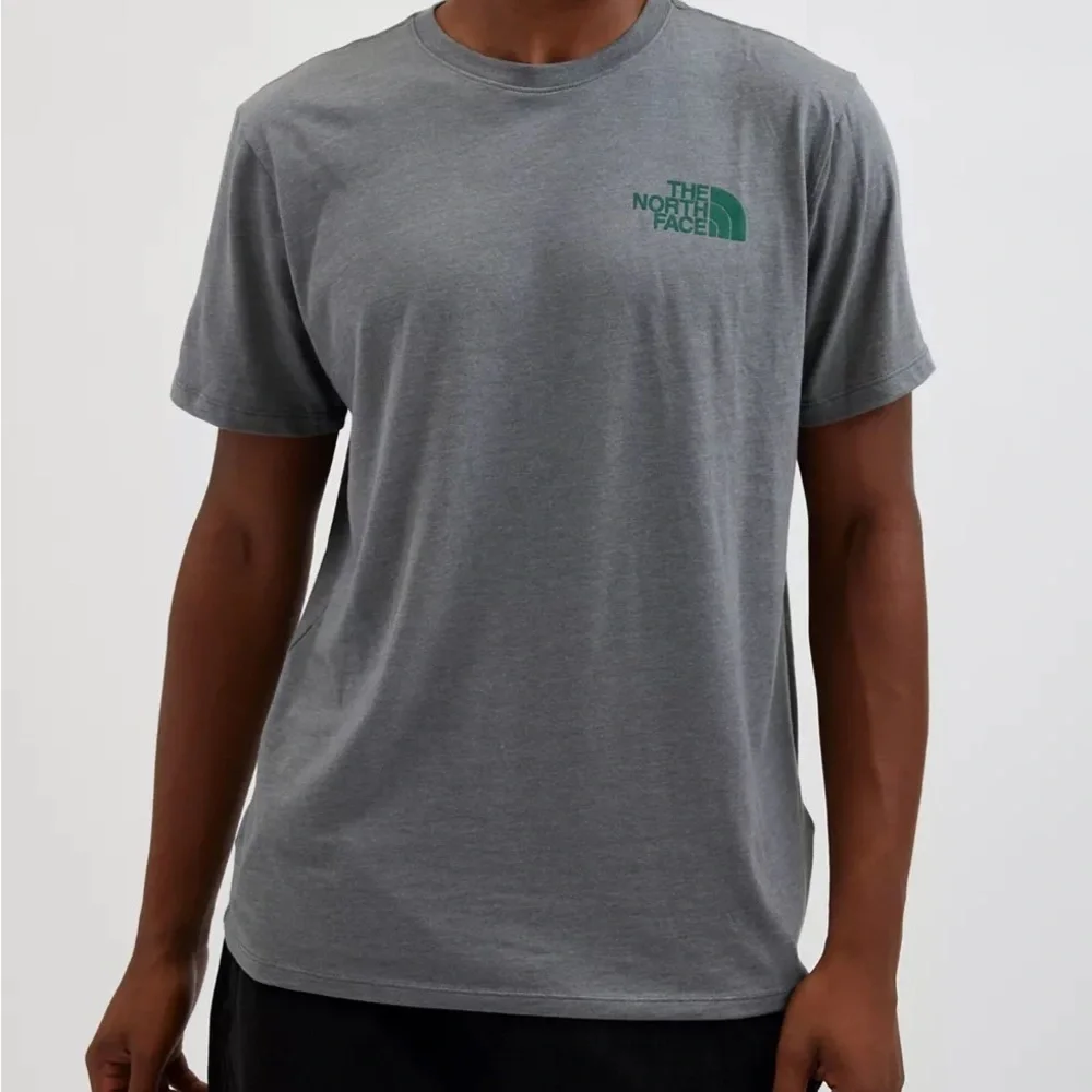 NWOT The North Face Crown Shyness Tee Size Medium